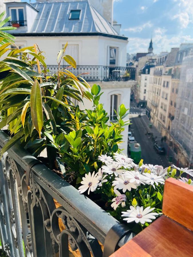 Suite Vue Montmartre & Balcon Parijs Buitenkant foto