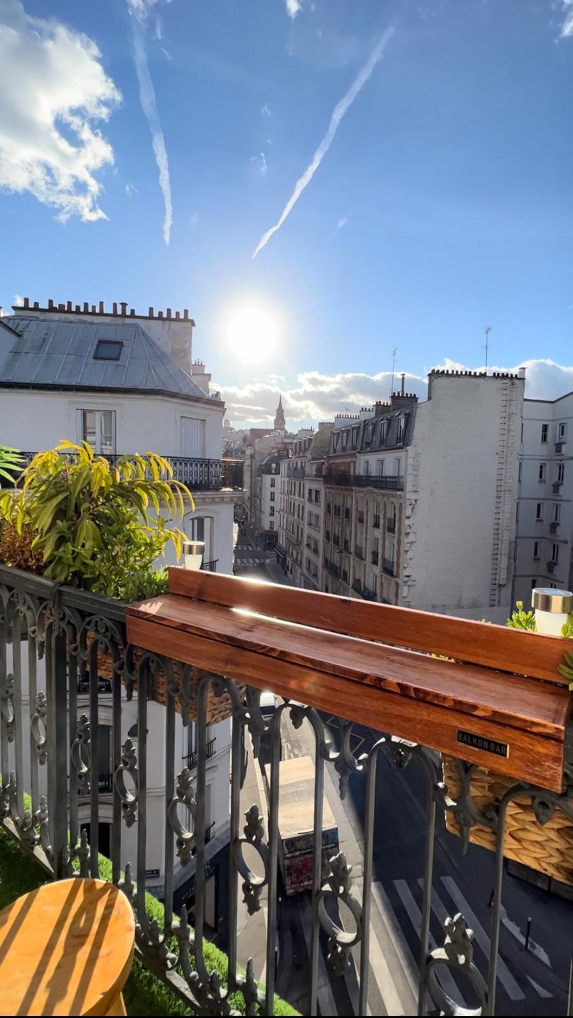 Suite Vue Montmartre & Balcon Parijs Buitenkant foto