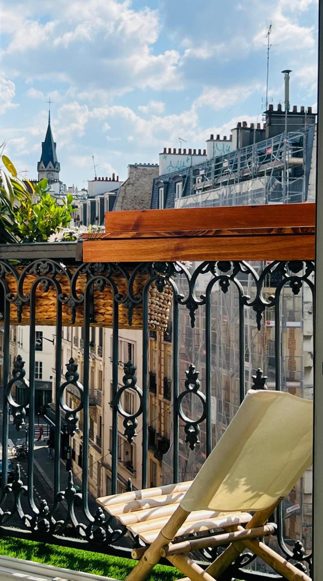 Suite Vue Montmartre & Balcon Parijs Buitenkant foto