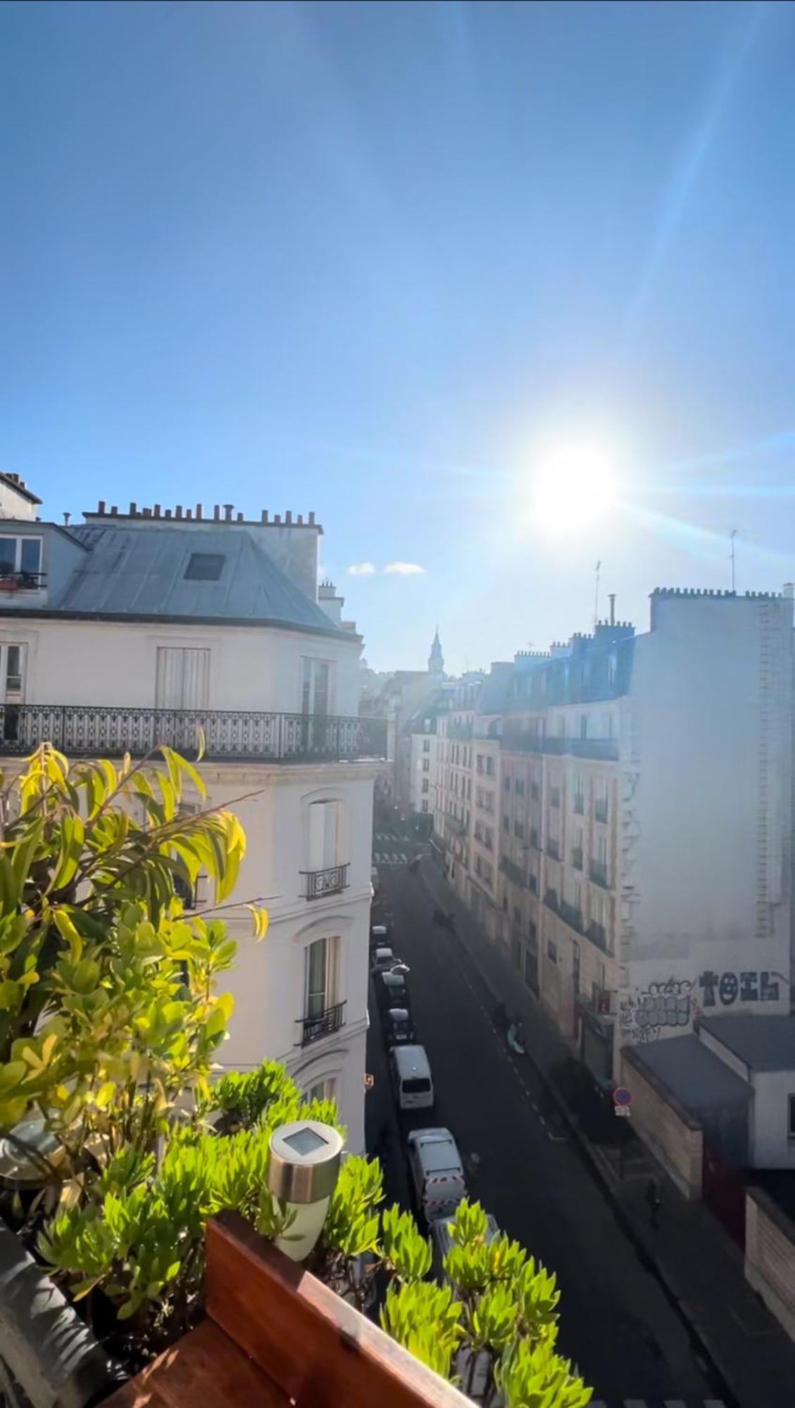 Suite Vue Montmartre & Balcon Parijs Buitenkant foto